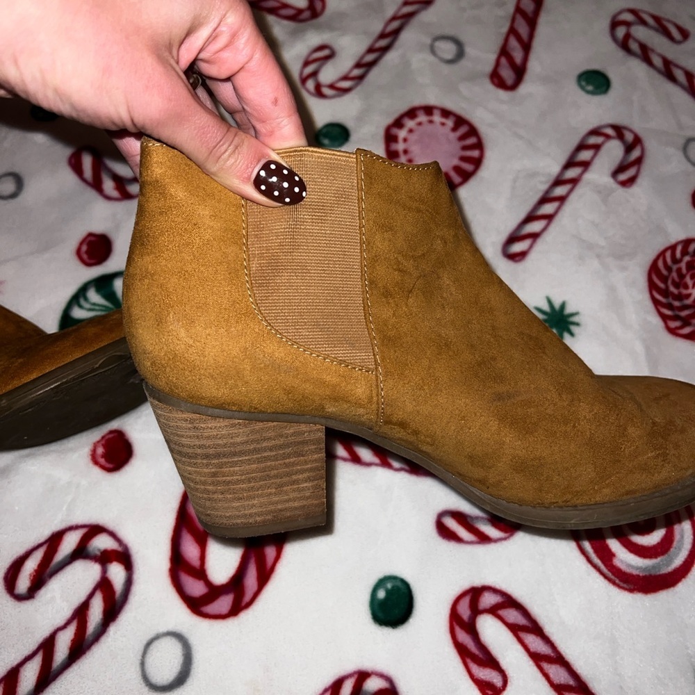 American Eagle Outfitters Brown Tan Fringe Booties Size 9 - Picture 4 of 9
